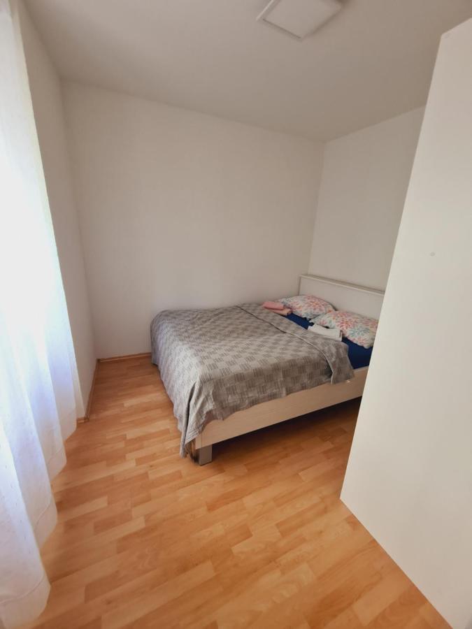 Apartmani Luka ツリクヴェニツァ エクステリア 写真